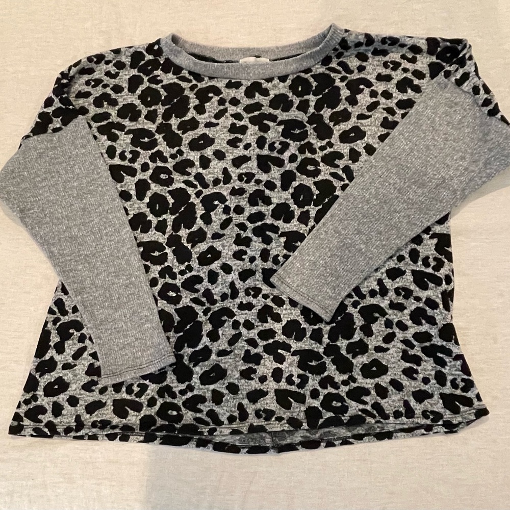 Stylish Gray and Black Leopard Print lightweight sweater shirt